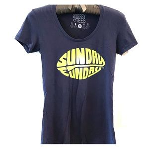 The Berry Chive chivery Sunday funday tee shirt M